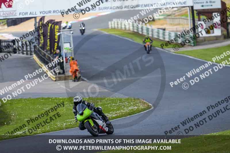 enduro digital images;event digital images;eventdigitalimages;mallory park;mallory park photographs;mallory park trackday;mallory park trackday photographs;no limits trackdays;peter wileman photography;racing digital images;trackday digital images;trackday photos